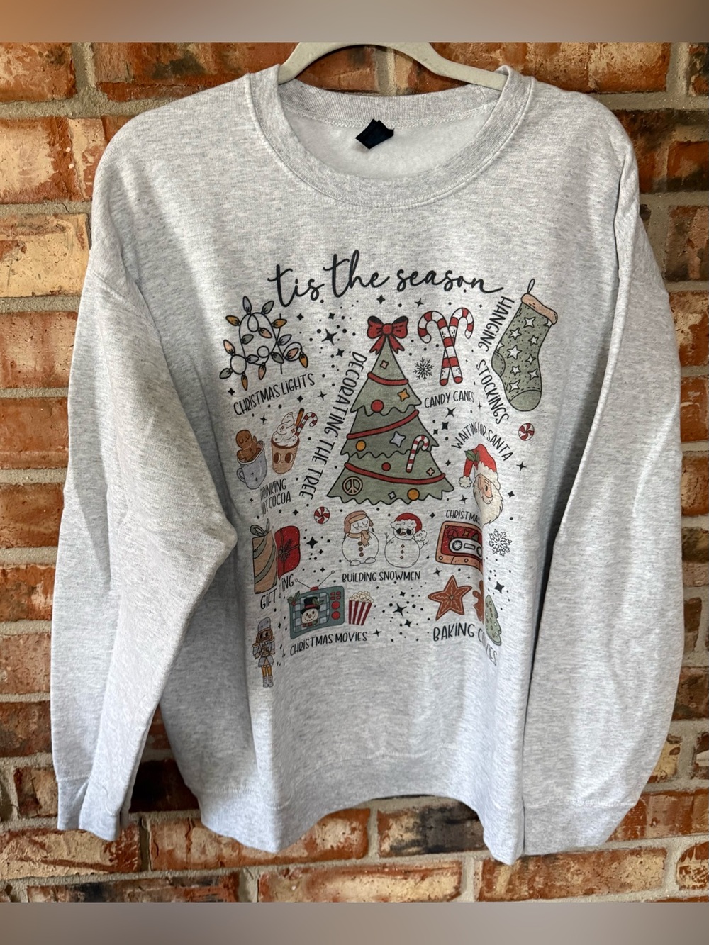 Tis the Season doodles Gray Holiday Graphic Sweatshirt